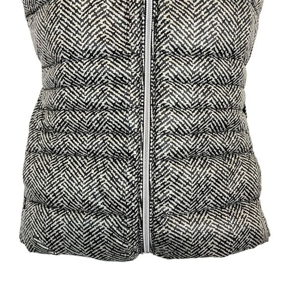 Vince Camuto Women's Down Puffer Vest Herringbone Pattern Full Zip Jacket sz S - Picture 5 of 12